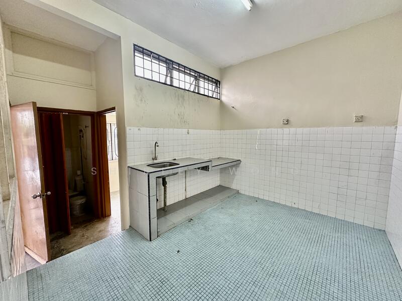 Kitchen- Actual Photo
