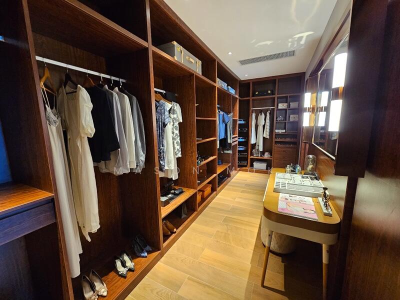 Closet