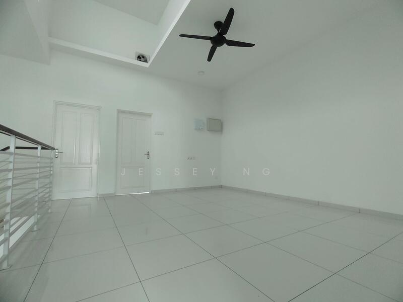 Rumah Teres 2 Tingkat untuk Dijual di Bandar Seri Botani (Simpang Pulai) - Jessey Ng - Living Room - PropertyGuru.com.my