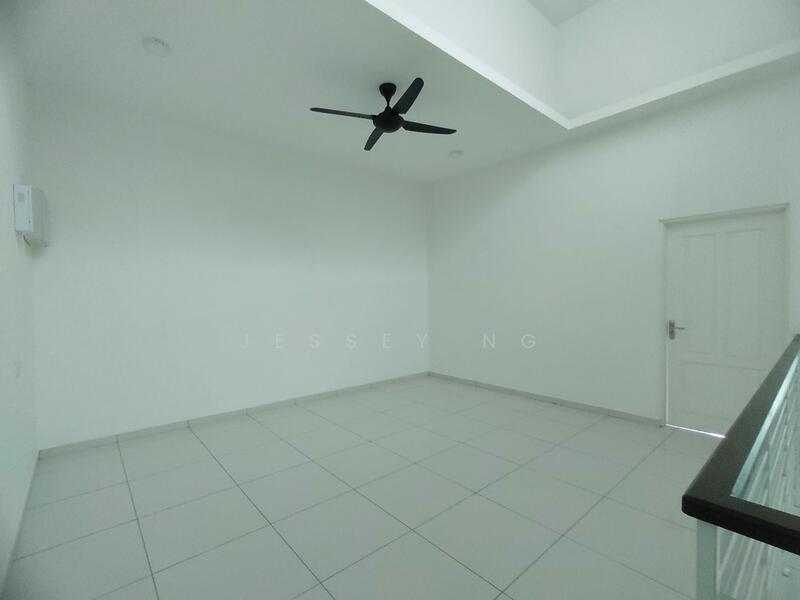 Rumah Teres 2 Tingkat untuk Dijual di Bandar Seri Botani (Simpang Pulai) - Jessey Ng - Living Room - PropertyGuru.com.my