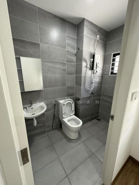 Rumah Teres 2-Tingkat untuk Disewa di Cyberjaya (Selangor) - Alan Wan - Bathroom - PropertyGuru.com.my