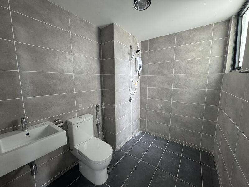 For Rent - The Louvre @ Country Heights
