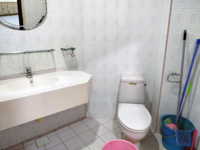 Apartment for Sale at Stulang Villa - Alexius Lim - Bathroom - PropertyGuru.com.my
