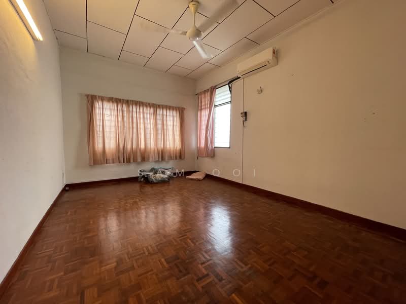 Semi-Detached House for Sale in George Town (Penang) - Sam Ooi - Bedroom - PropertyGuru.com.my