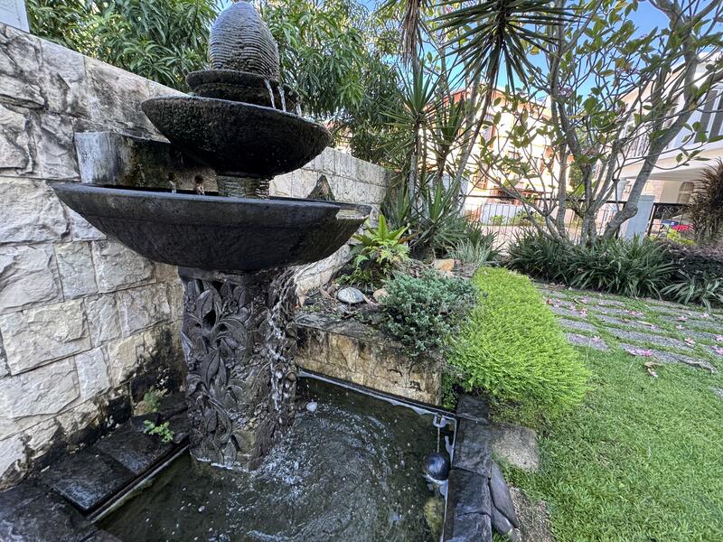 Bungalow House for Sale in Bukit Rahman Putra (Sungai Buloh) - Vince Tan - Garden - PropertyGuru.com.my