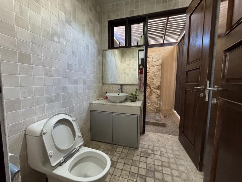 Bungalow House for Sale in Bukit Rahman Putra (Sungai Buloh) - Vince Tan - Bathroom - PropertyGuru.com.my