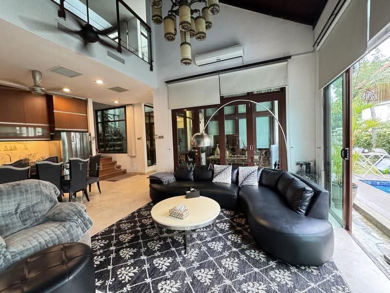 Rumah Berkembar untuk Dijual di Bukit Tunku (Kenny Hills) (Kuala Lumpur) - Thong Wan See - Living Room - PropertyGuru.com.my
