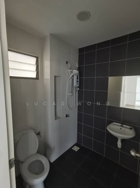 2-storey Terraced House for Rent in Bandar Puncak Alam (Puncak Alam) - Lucas Wong - Bathroom - PropertyGuru.com.my