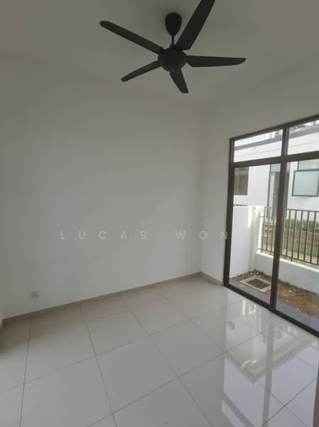 2-storey Terraced House for Rent in Bandar Puncak Alam (Puncak Alam) - Lucas Wong - Balcony - PropertyGuru.com.my