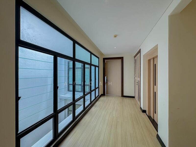 Corridor