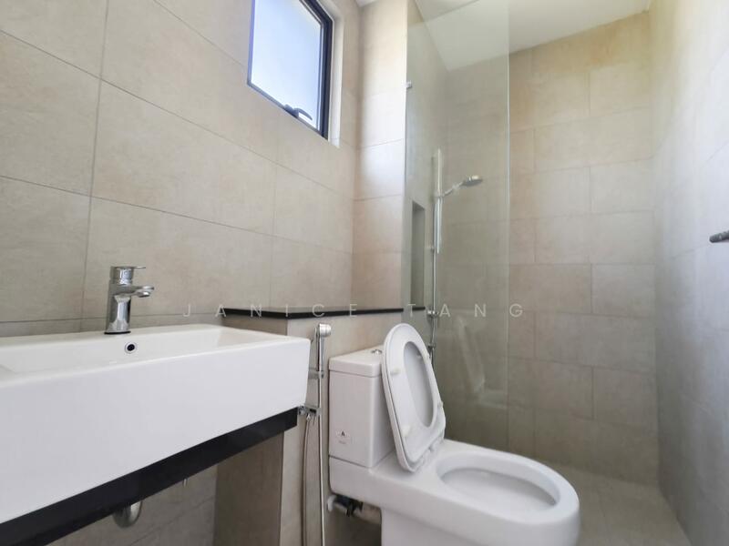 Rumah Kluster untuk Dijual di Setia Eco Park (Setia Alam) - Janice Tang - Bathroom - PropertyGuru.com.my
