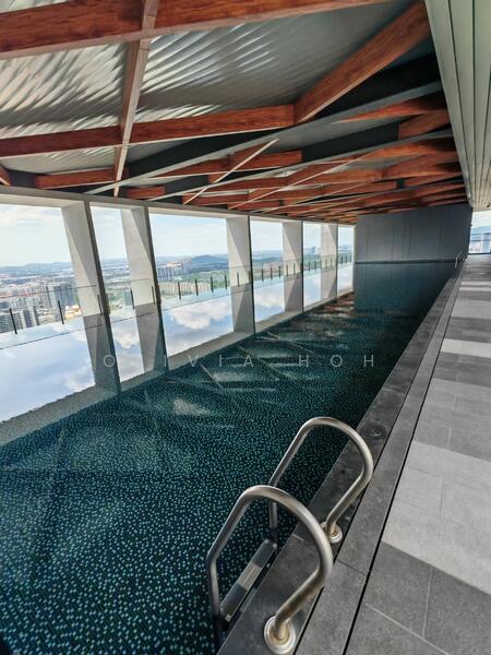 Sky infinity pool