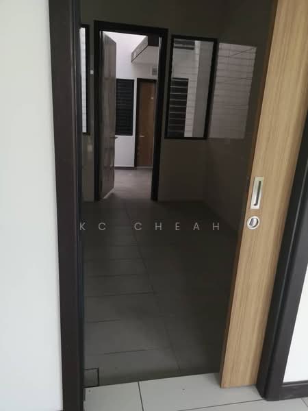 Twin Villa for Sale in Shah Alam (Selangor) - KC Cheah - Corridor - PropertyGuru.com.my
