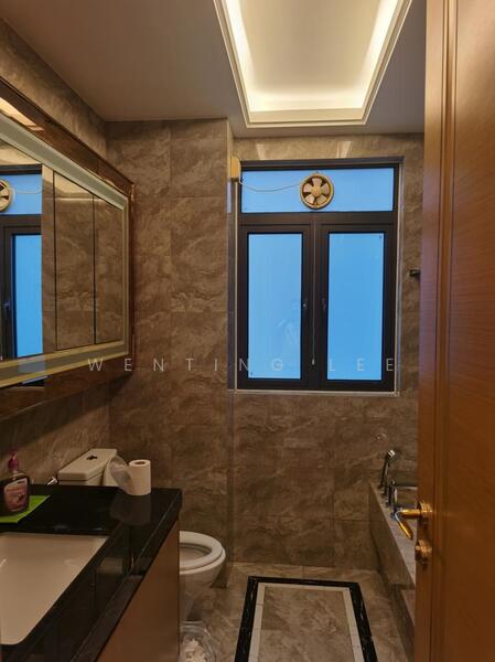Service Residence for Sale at R&F Princess Cove Phase 1 - Wenting Lee - Bathroom - PropertyGuru.com.my