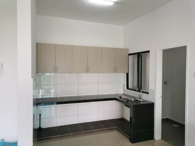 Kondominium untuk Dijual di Parkhill Residence - Janet Au - Kitchen - PropertyGuru.com.my