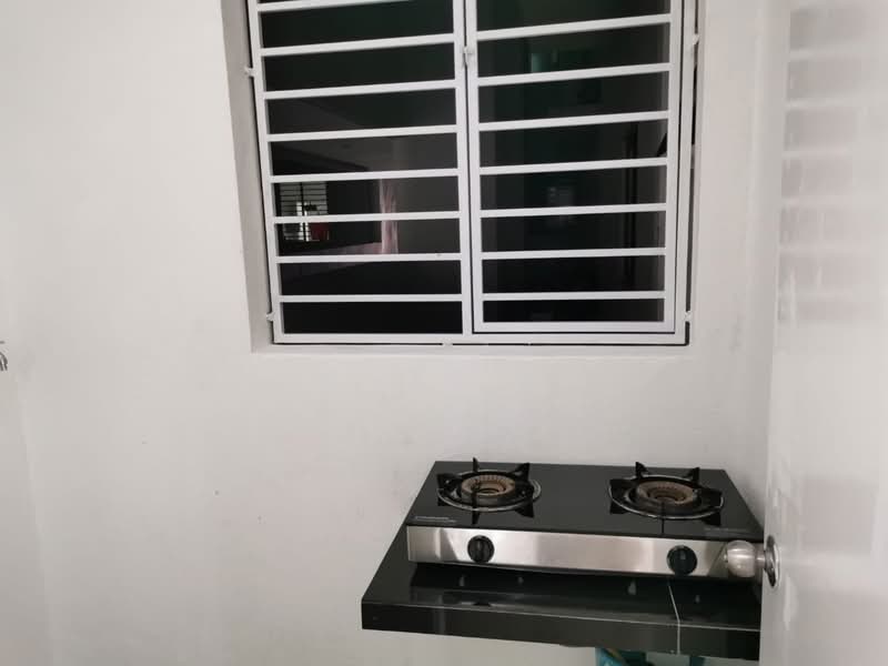 Kondominium untuk Dijual di Parkhill Residence - Janet Au - Kitchen - PropertyGuru.com.my