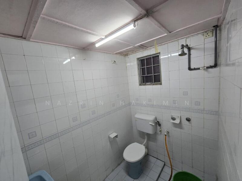 Pangsapuri Sri Angkasa untuk Untuk Dijual - RM 260,000, Feb 2026 - Bathroom - PropertyGuru.com.my