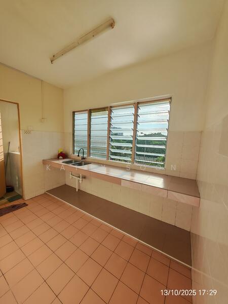 Untuk Disewa - Flat Mahkota Cheras (L6 L7 L8 L9)