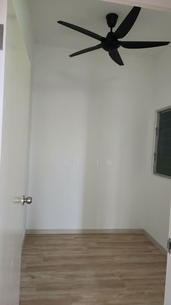 Condominium for Sale at Lakefront Homes - Lai In - Bedroom - PropertyGuru.com.my