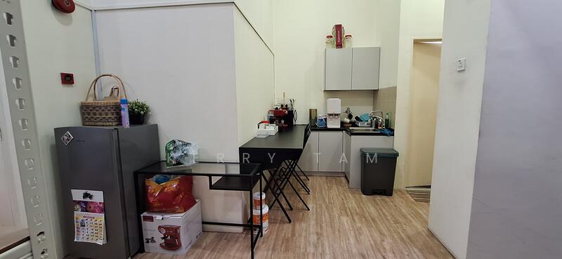 Office for Sale in Petaling Jaya (Selangor) - Kerry Tam - Kitchen - PropertyGuru.com.my