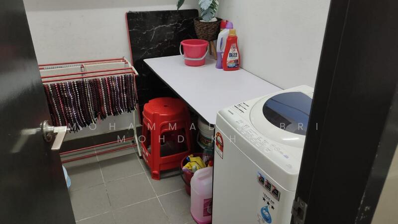 Laundry yard