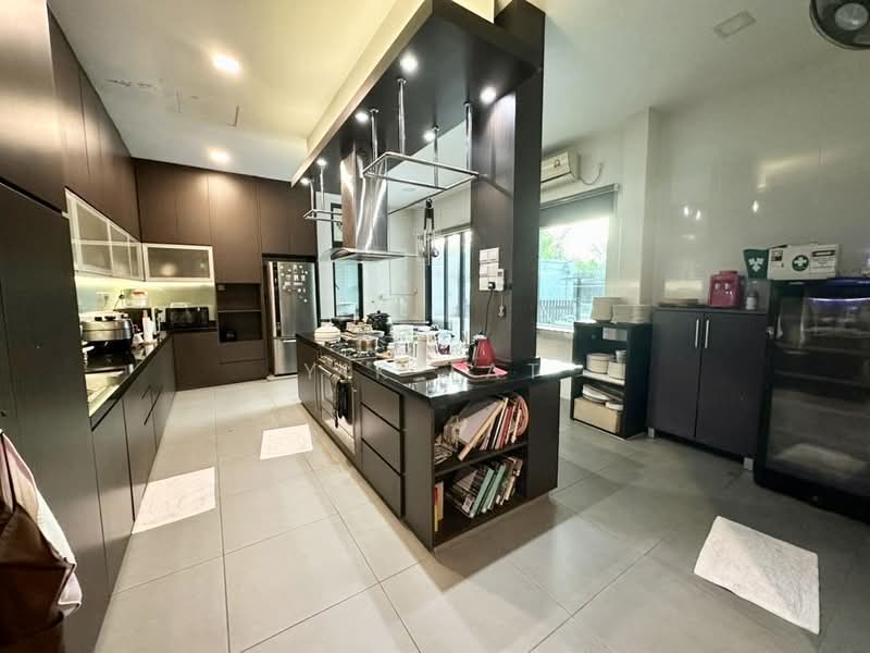 Rumah Berkembar untuk Dijual di Permas Jaya (Johor Bahru) - Yik Tat - PropertyGuru.com.my