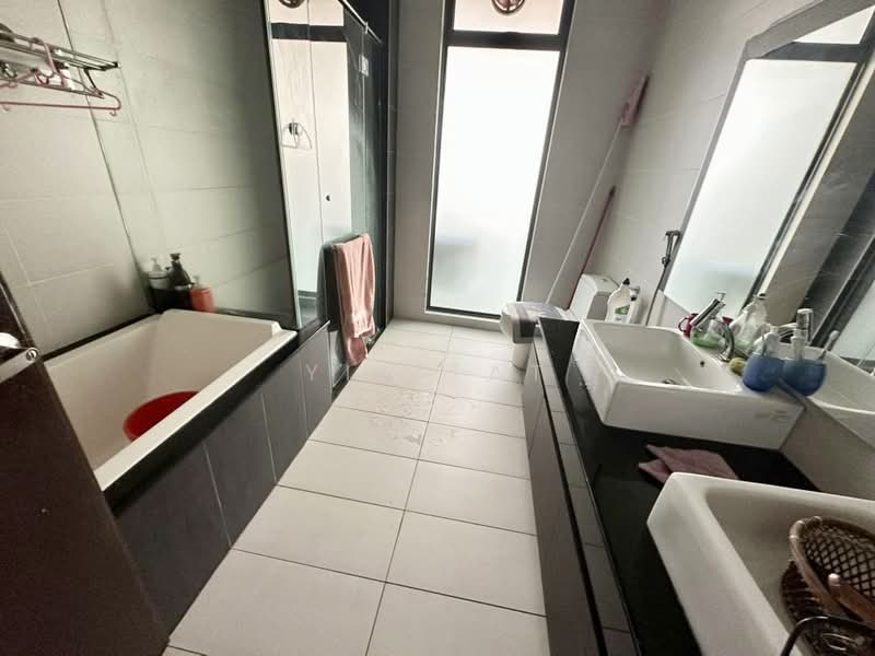 Rumah Berkembar untuk Dijual di Permas Jaya (Johor Bahru) - Yik Tat - PropertyGuru.com.my