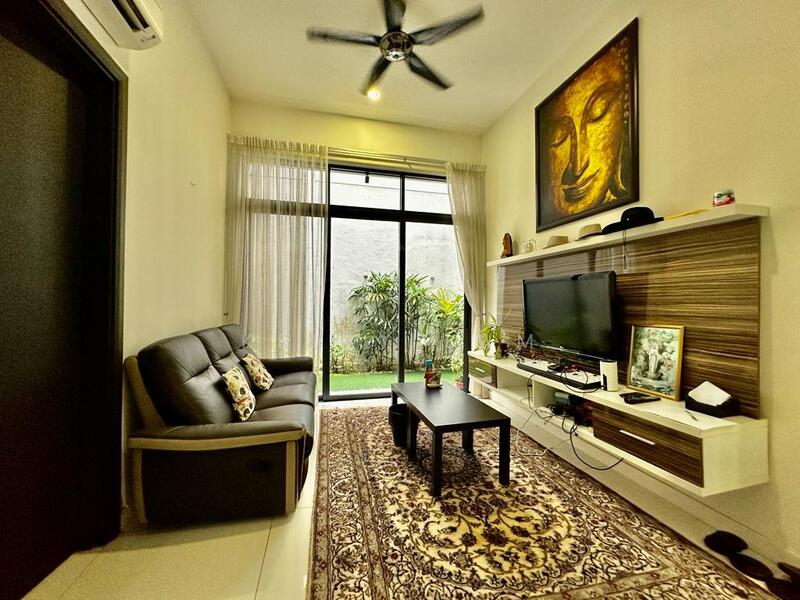 Zero-Lot Bungalow for Sale in Taman Melawati (Ulu Kelang) - Kelly Lam - Living Room - PropertyGuru.com.my
