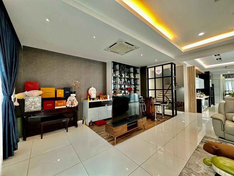 Zero-Lot Bungalow for Sale in Taman Melawati (Ulu Kelang) - Kelly Lam - Living Room - PropertyGuru.com.my