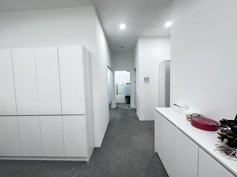 Shop / Office for Sale in Kuchai Business Park (Kuala Lumpur) - Yvonne Ng - Corridor - PropertyGuru.com.my