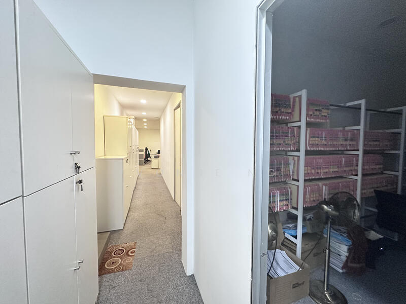 Shop / Office for Sale in Kuchai Business Park (Kuala Lumpur) - Yvonne Ng - Corridor - PropertyGuru.com.my