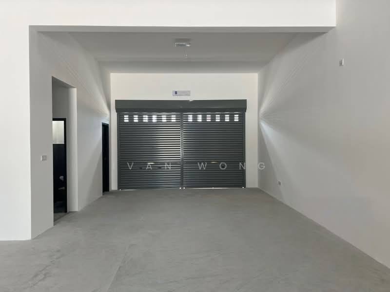 Shop for Sale in Bukit Raja (Selangor) - Ivan Wong - Entrance - PropertyGuru.com.my