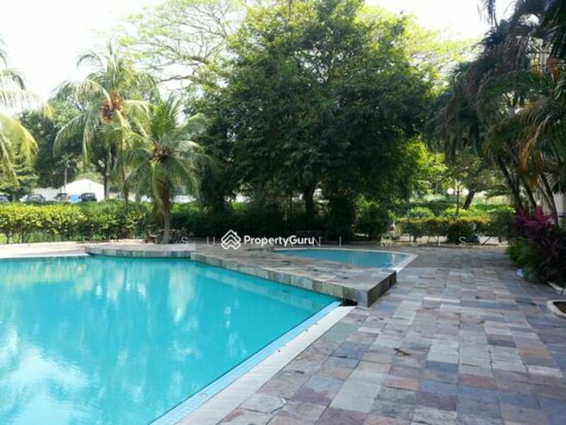 Pangsapuri untuk Dijual di Bayu Emas Apartments - Sue Surjani Muis - Pool - PropertyGuru.com.my