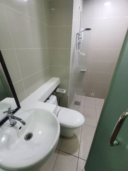 The Scott Garden SOHO untuk Untuk Disewa - RM 1,300 /bulan, Mac 2026 - Bathroom - PropertyGuru.com.my