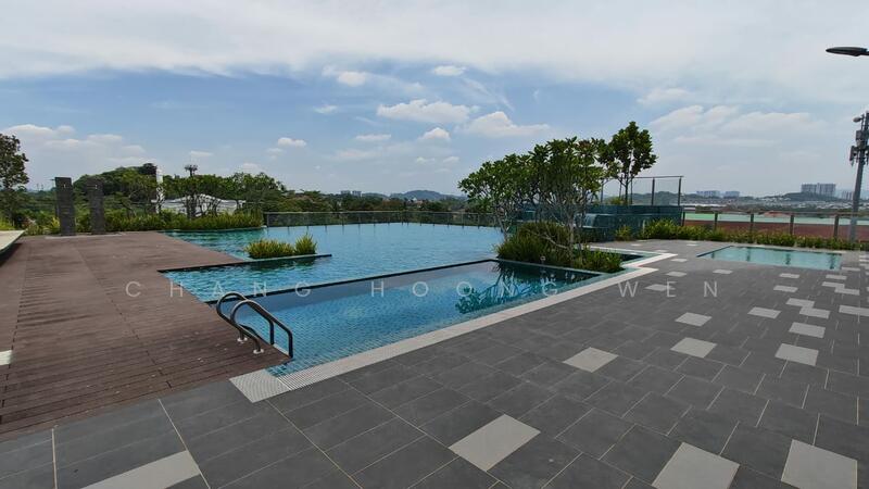 Service Residence for Rent at Serviced Residence @ The Louvre @ Country Heights - Chang Hoong Wen - Pool - PropertyGuru.com.my