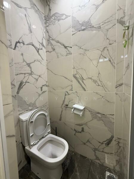 Servis Apartment untuk Disewa di The Grand Subang Jaya SS15 - Xin Yi Tong - Bathroom - PropertyGuru.com.my