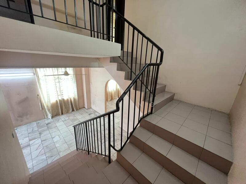 Stairs ground floor 