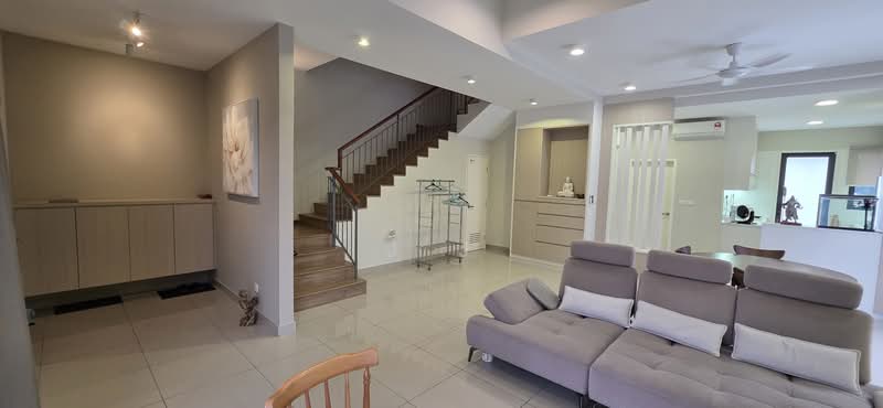 Semi-Detached House for Sale in Kota Kemuning (Shah Alam) - J J - Living Room - PropertyGuru.com.my