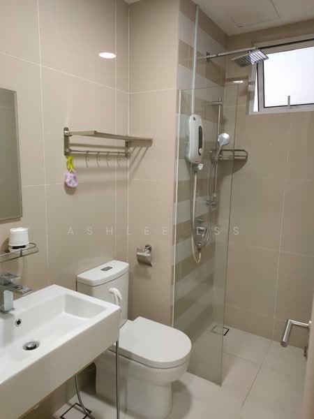 Service Residence for Sale at Southbank Residence - Ashlee LSS - Bathroom - PropertyGuru.com.my