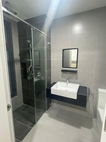 Sunway Belfield untuk Untuk Disewa - RM 3,400 /bulan, Mac 2026 - Bathroom - PropertyGuru.com.my