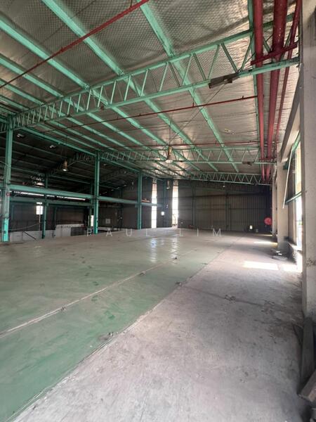 For Rent - FACTORY RENT AT PRAI 47600 SQFT GOOD CONDITION 2000 AMP VIEW TO OFFER