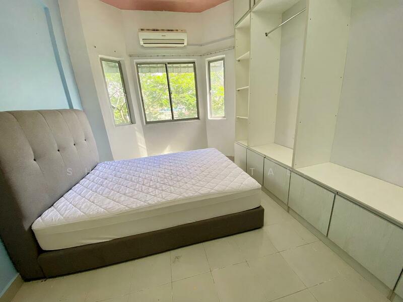 Untuk Disewa - Kenari Court