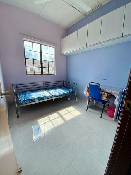 Untuk Disewa - Kenari Court