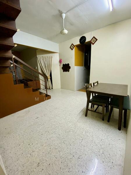 Untuk Disewa - Kenari Court
