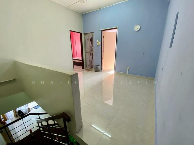 Untuk Disewa - Kenari Court