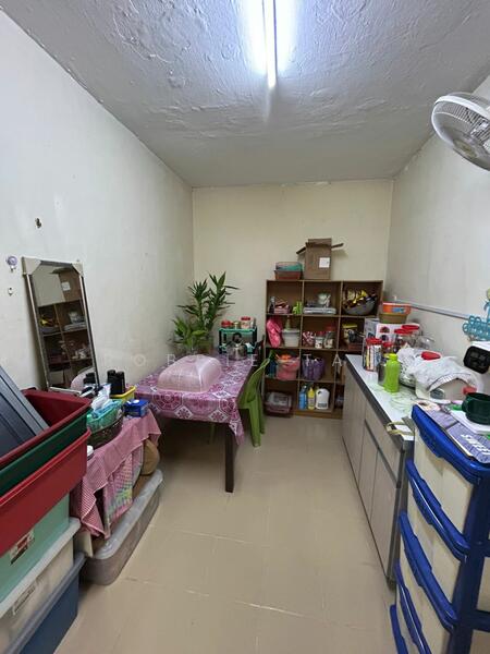 1-storey Terraced House for Sale in Taman Ungku Tun Aminah (Skudai) - Robbie Tan - Kitchen - PropertyGuru.com.my