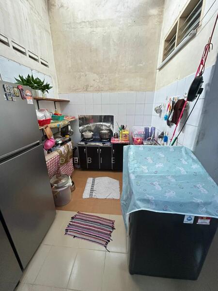 1-storey Terraced House for Sale in Taman Ungku Tun Aminah (Skudai) - Robbie Tan - Kitchen - PropertyGuru.com.my