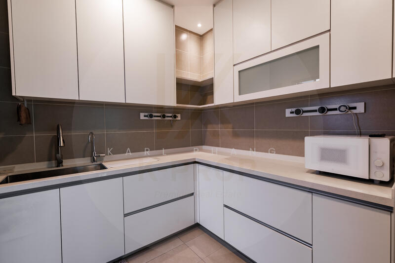 Dry Kitchen