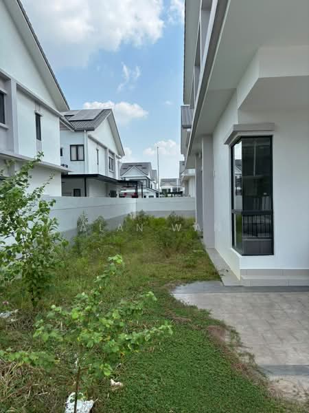 Sejati Lakeside 2 untuk Untuk Disewa - RM 5,500 /bulan, Mac 2026 - Exterior - PropertyGuru.com.my