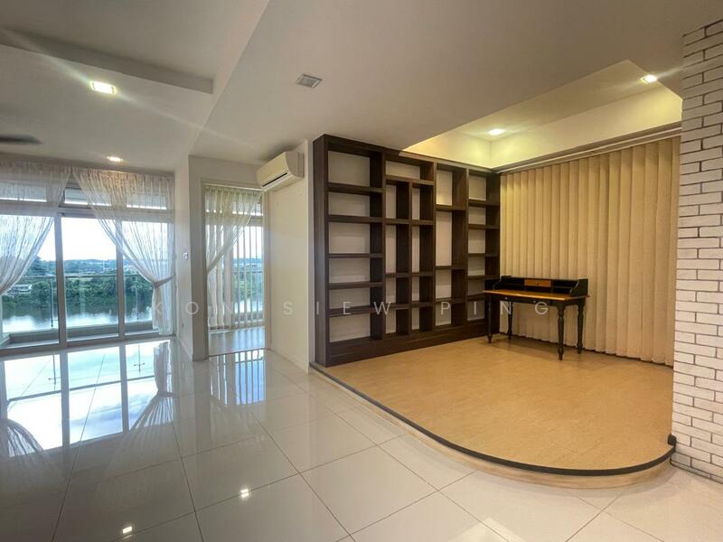 For Sale - Riverine Sapphire